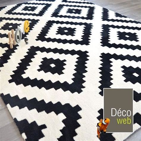 Tapis Graphique Noir Et Blanc X Cm Achat Vente Tapis