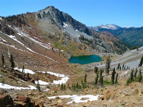 Four Lakes Loop Trinity Alps Wilderness 20 Mile Trek