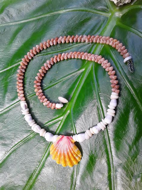 Sunrise Shell Lei Kauai Kahelelani Shell Lei Hawaii Shells Etsy