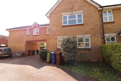 3 Bed End Terrace House For Sale In Swallow Close Chafford Hundred