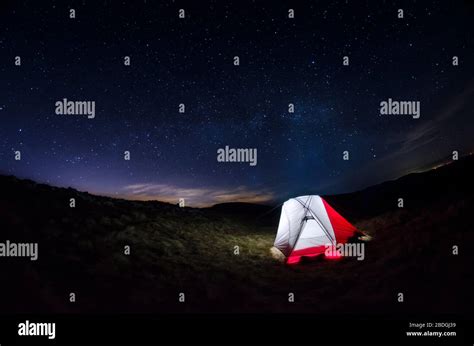 Camping with Clear Night Sky, Stars Above Stock Photo - Alamy