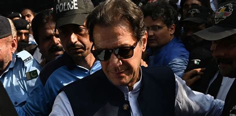 خاتون جج کو دھمکی کا کیس عمران خان کے وارنٹ گرفتاری جاری کرنے کی