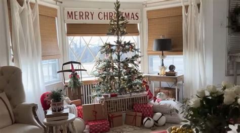 Cozy Holiday Home Tour With Cottage Christmas Decor | Redesign