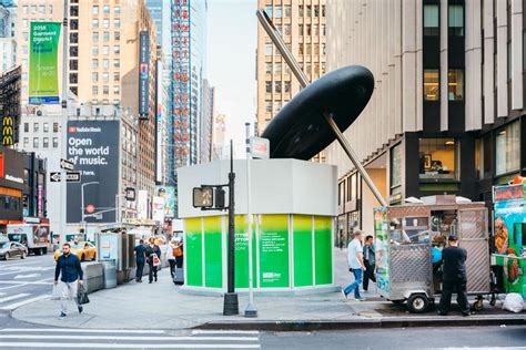 About the Neighborhood | Garment District NYC