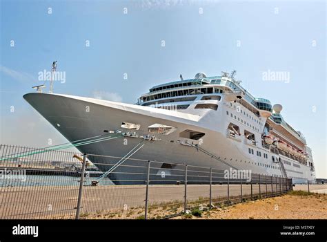 Linee Di Crociera Panoramiche Immagini E Fotografie Stock Ad Alta