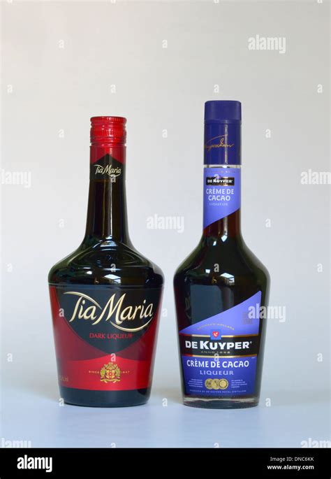 Dark Creme De Cacao Hi Res Stock Photography And Images Alamy