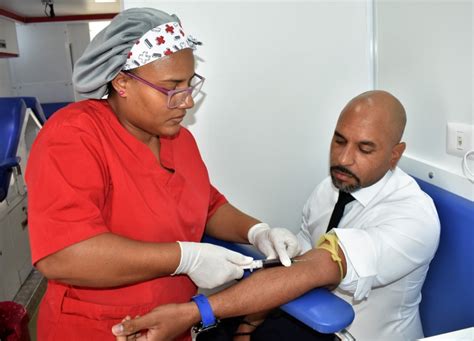 Colaboradores Del INAP Donan Sangre En Jornada Con El Hemocentro