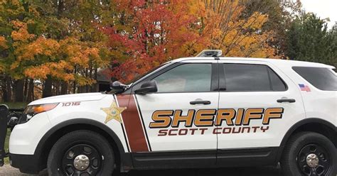 Man Found Dead Inside Scott County Home Woman Arrested Bring Me The News