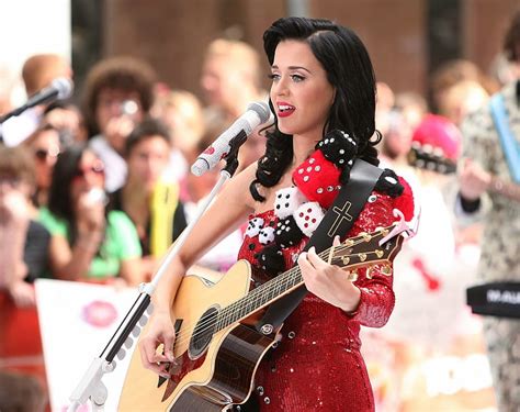 Hd Wallpaper Actress Brunette Girl Guitar Katy Perry Pop Singer