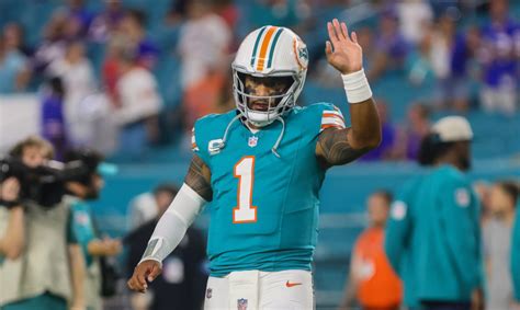 Dolphins Make Final Call at QB Amid Uncertainty Surrounding Tua ...