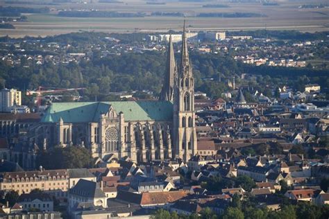 Des milliers de personnes réunies à Chartres pour le pèlerinage