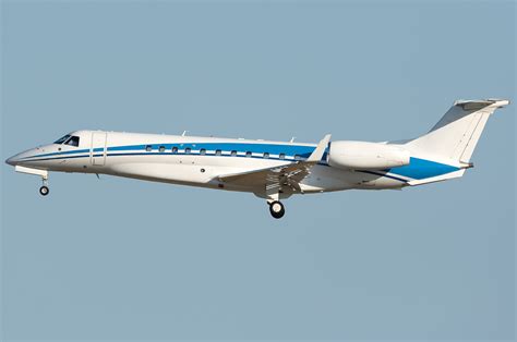 Embraer Legacy 650 - Skyllence