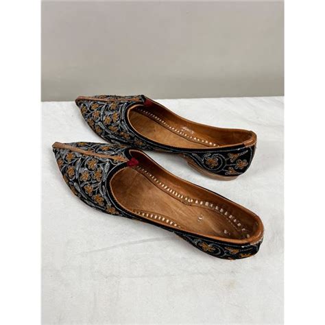 Floral Embroidered Leather Shoes - Sunrise Estate Services Ltd