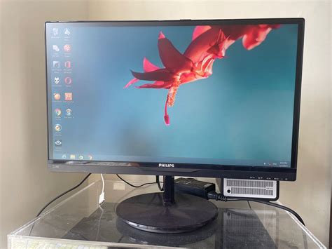 Philips 22 Inch Lcd Monitor 電腦＆科技 電腦周邊及配件 電子屏幕 Carousell