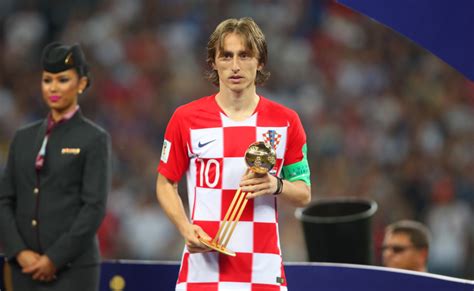 Prêmio De Consolação Vice Com A Croácia Modric é Eleito Bola De Ouro