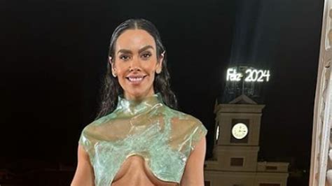 Cristina Pedroche Vuelve A Dar La Campanada Con Su Vestido De