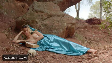 LA REVOLUCION DE LAS MUSAS NUDE SCENES AZNude