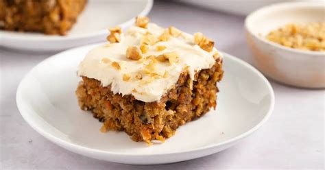 Gâteau aux carottes moelleux glaçage au fromage à la crème