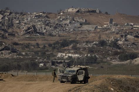 Israel pulls thousands of troops from Gaza to refocus combat on main southern city | PBS News