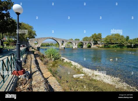 Greece, ancient bridge of Arta crossing Arachthos river Stock Photo - Alamy