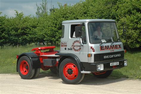 Bedford TL A801UGH Emmex Gaydon 2008 AJD46 Flickr