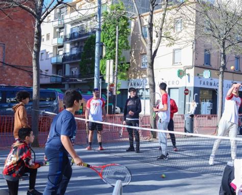 M S De Persones Participen A La Celebraci Del Dia Mundial De L