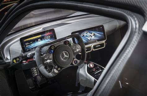 Der Mercedes Amg Project One Ist Der Neueste Und Hellste Stern Am