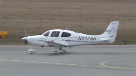 Cirrus Sr22 Landing At Graz Airport N217sr Youtube