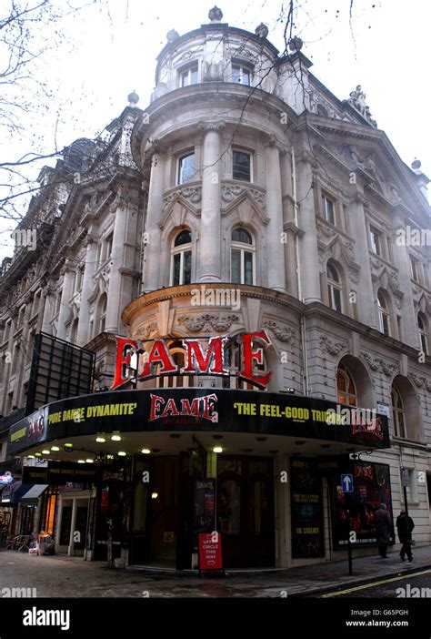 Aldwych Theater Das Aldwych Theatre In London Zeigt Fame The Musical