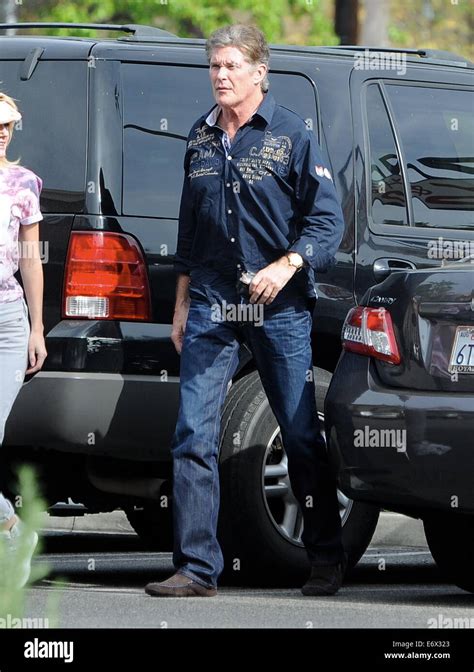 Former Baywatch Star David Hasselhoff Shows Off A Toned Physique At Age 61 As He Shops At Bed