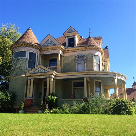 Sioux City Iowa Victorian Mansion