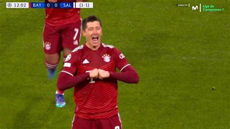 Lewandowski Scores Fastest Champions League Hat Trick Ever