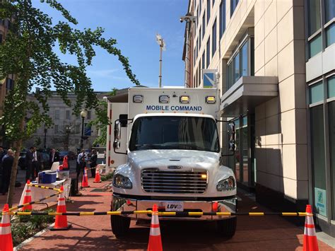 More vehicles being added to Maryland’s ‘Move Over’ law - WTOP News