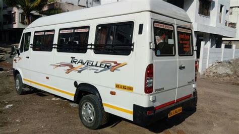 17 Seater AC Tempo Traveller Rental Service At 26 Km In Pune ID