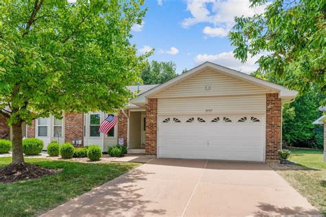 Shady Oak Dr C Saint Charles Mo Mls