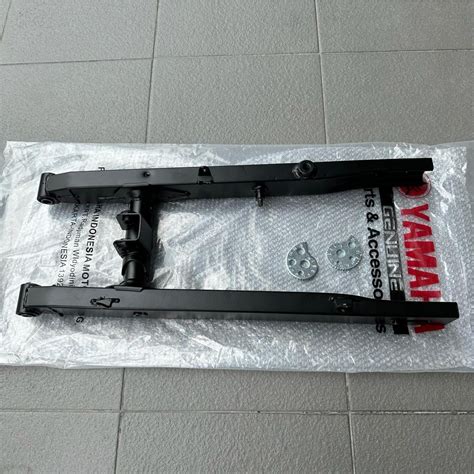 100 Yamaha Y15 Y15zr Lc135 Swing Arm 2inci 3inci Standard Std Cutting Siap Arm Bush 100