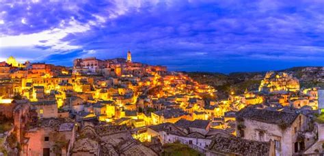 Matera nuit Stock Photos, Royalty Free Matera nuit Images | Depositphotos