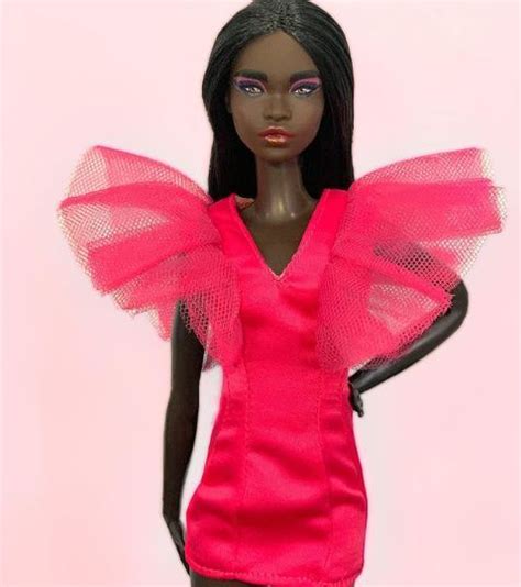 Pin By Gretchen Mcdowell On Dolls Barbie Fashion Barbie Dolls Fashion