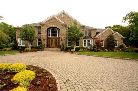 Caroline Manzo's House in Franklin Lakes, NJ - Virtual Globetrotting