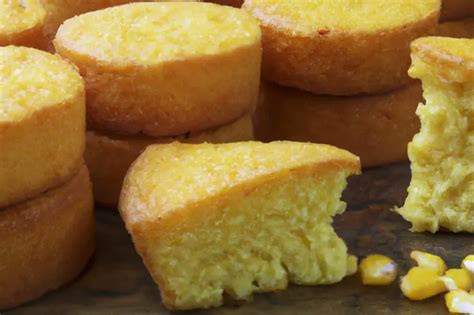 Cracker Barrel Cornbread Recipe - Moist and Fluffy