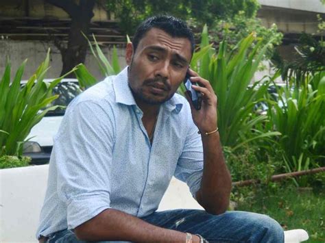 Danish Kaneria Starts Clash With Indian Journalist Arfa Khanum Sherwani