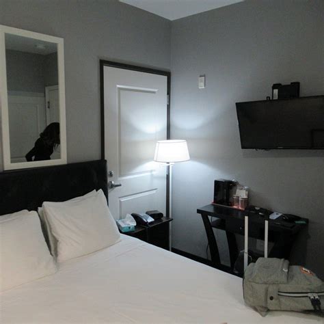 Hollywood Le Bon Hotel Rooms: Pictures & Reviews - Tripadvisor