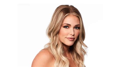 Kelsey Weier As The New Bachelorette Women Tell All Interview Pushes