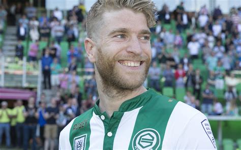 Verrassende Transfer Fc Groningen Kaapt Michael De Leeuw Weg Bij