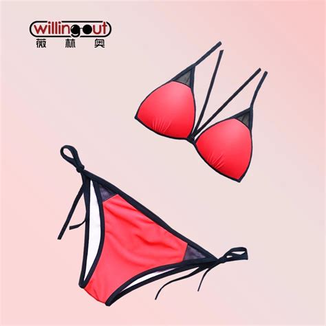 Red Color Sexy Halter Neck Swim Suits Molded Bra Cups Bikini Wear Tie