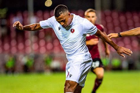 Rigoberto Rivas Anota En Empate De La Reggina Contra El Como Por La