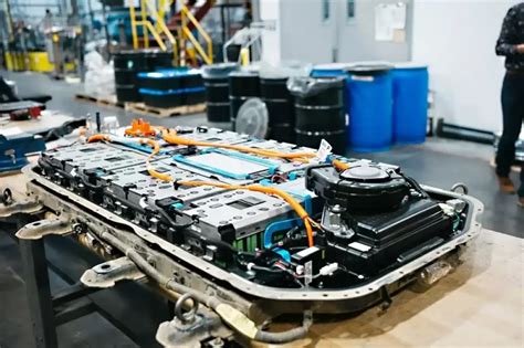 Batteries électriques Un investissement de 2 milliards de dollars