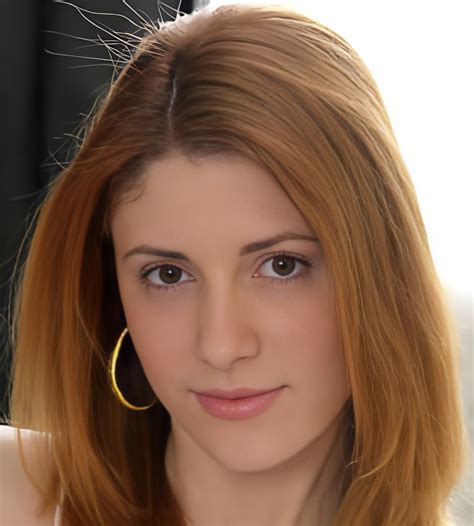 Sara Redz Actress Age Videos Photos Biography Boyfriend Wiki