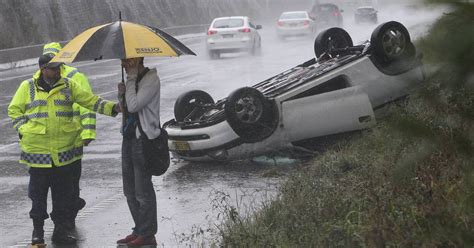 Driving Rain Causes Road Chaos In Illawarra Photos Illawarra Mercury