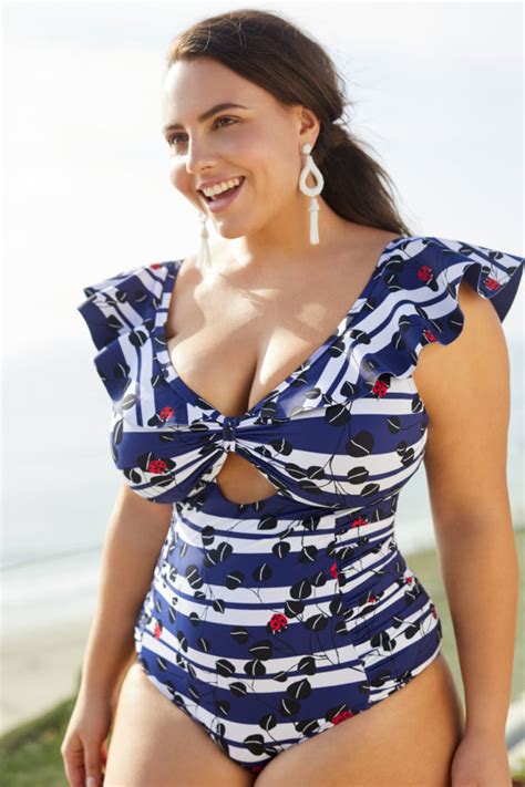 Eloquii Just Unveiled Their 2018 Resort Plus Size Swimwear Collection